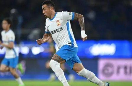 中超：泰山1-1西海岸，梅米舍维奇、泽卡破门，郑智染红