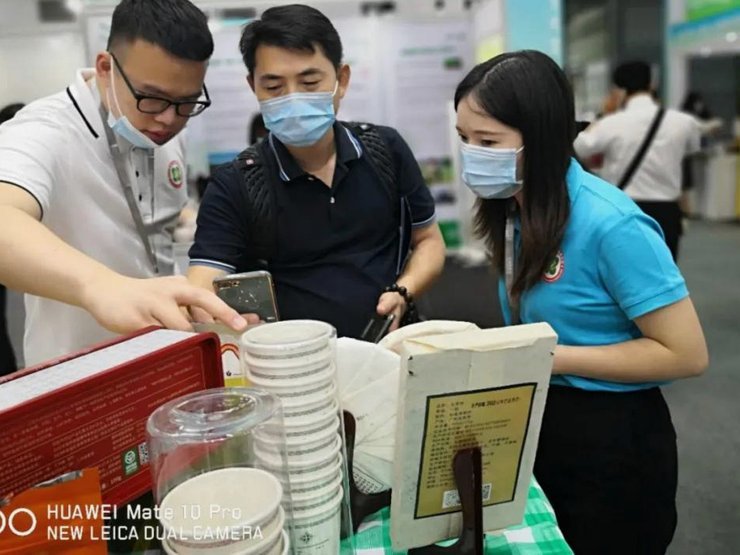 董路“V小将”基金透明度受质疑