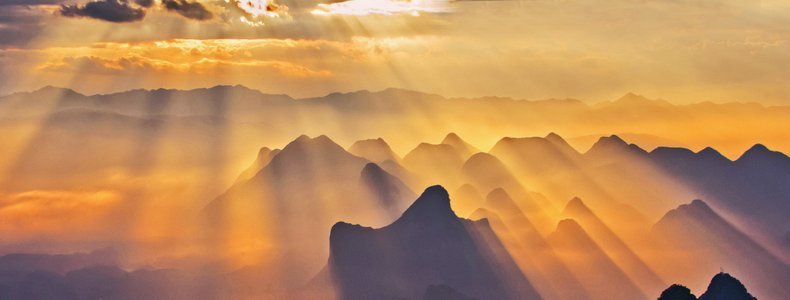 泰山外援克雷桑七场七球封最佳